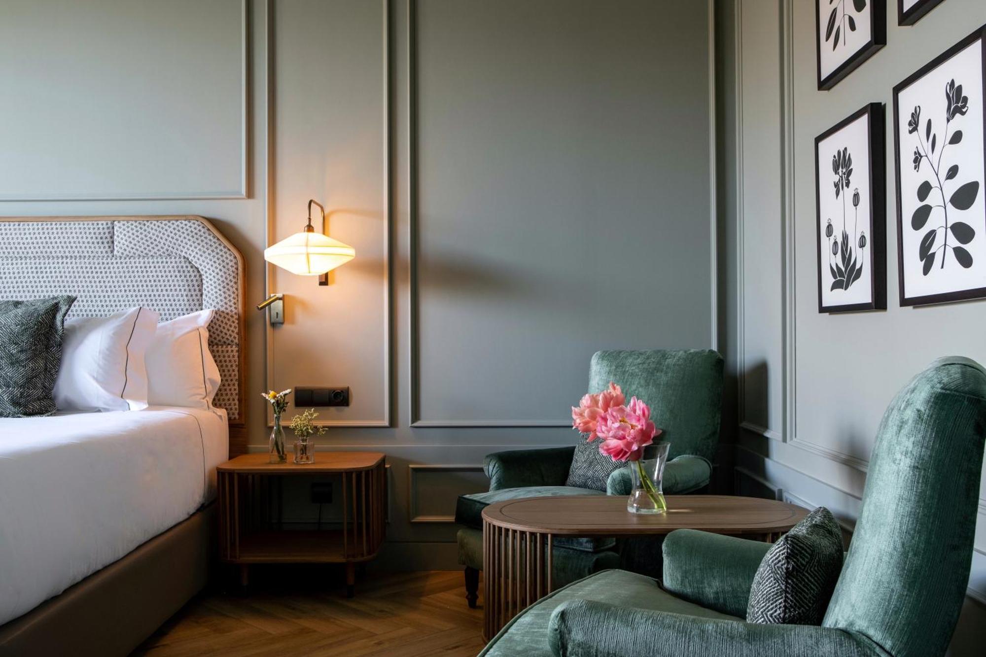 Coolrooms Palacio De Лусес Экстерьер фото